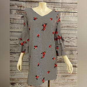 NWT Maxsport black & white pin-striped dress floral detail ruffle sleeves size M